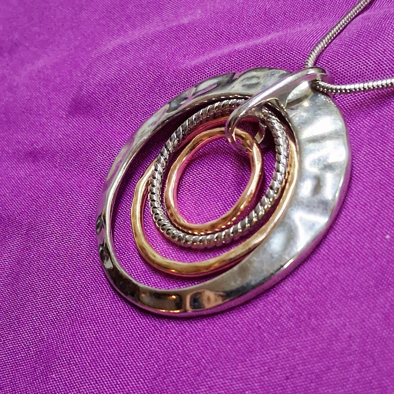 Polished Stainless Steel Textured Ring Hoop Pendant Snake Chain Necklace