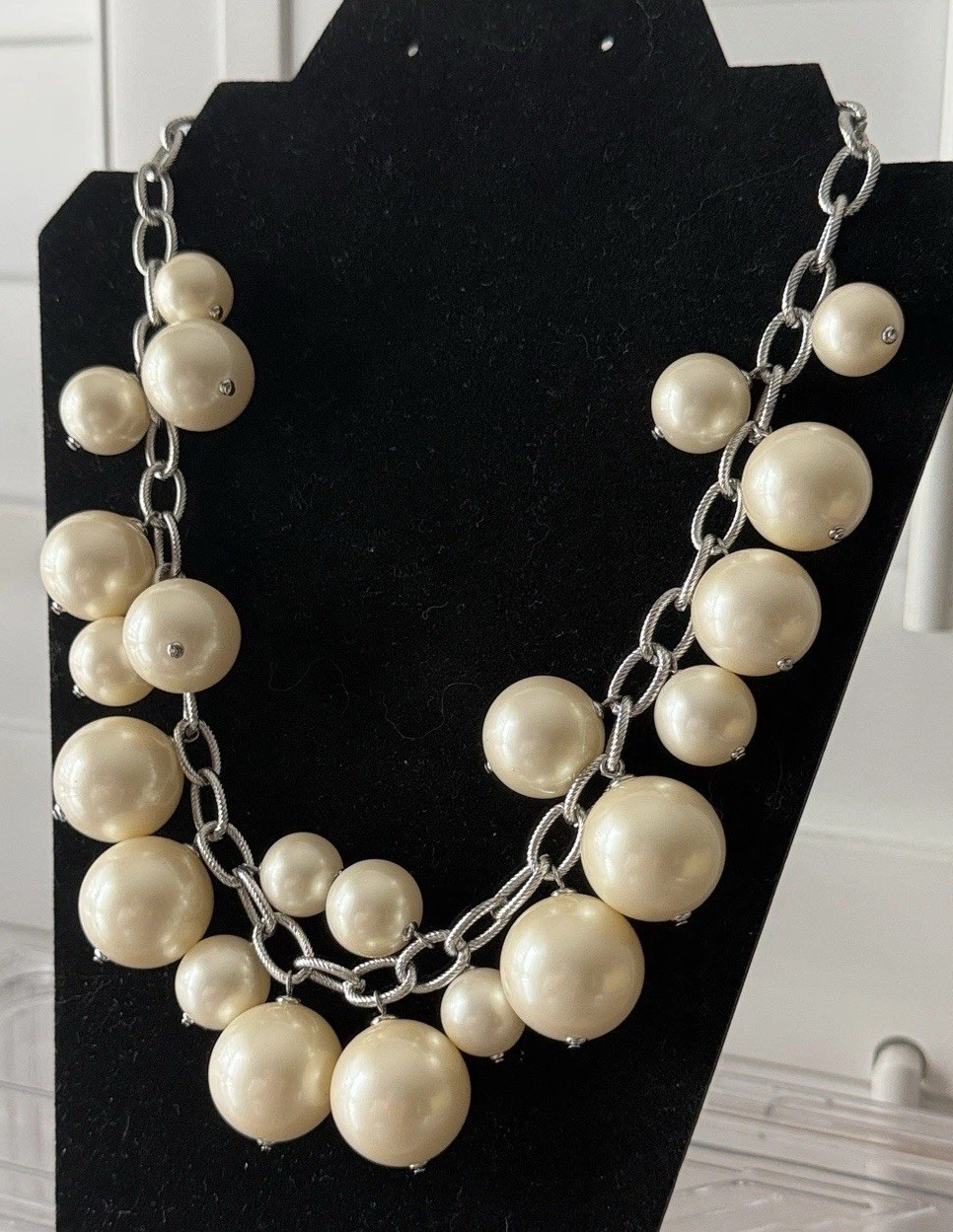 Talbots Chunky Faux Pearl Statement Necklace Silver Tone Cluster Bubble Toggle