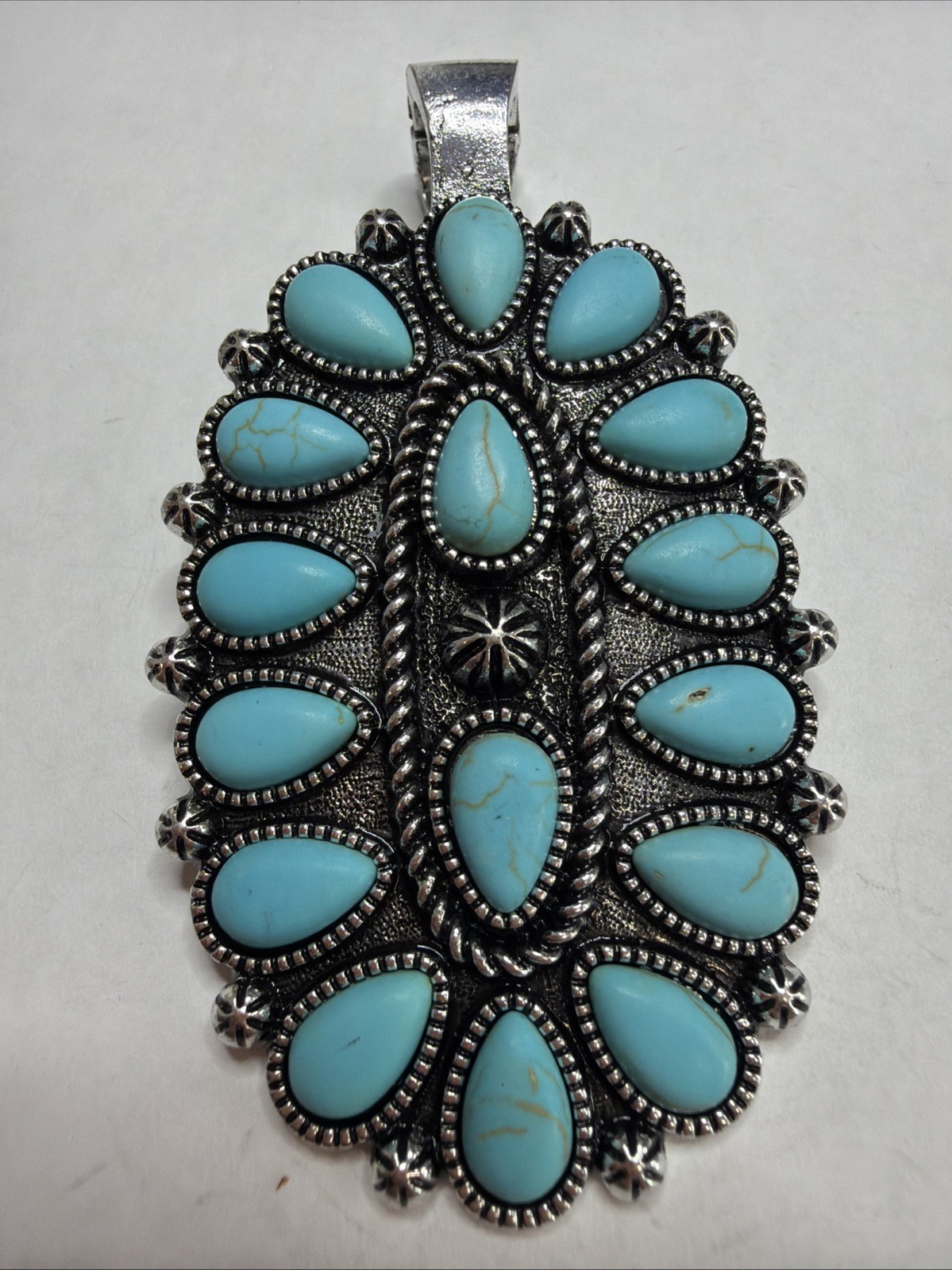 Vintage Southwestern Faux Turquoise Cluster Pendant & Earrings Set $9.99