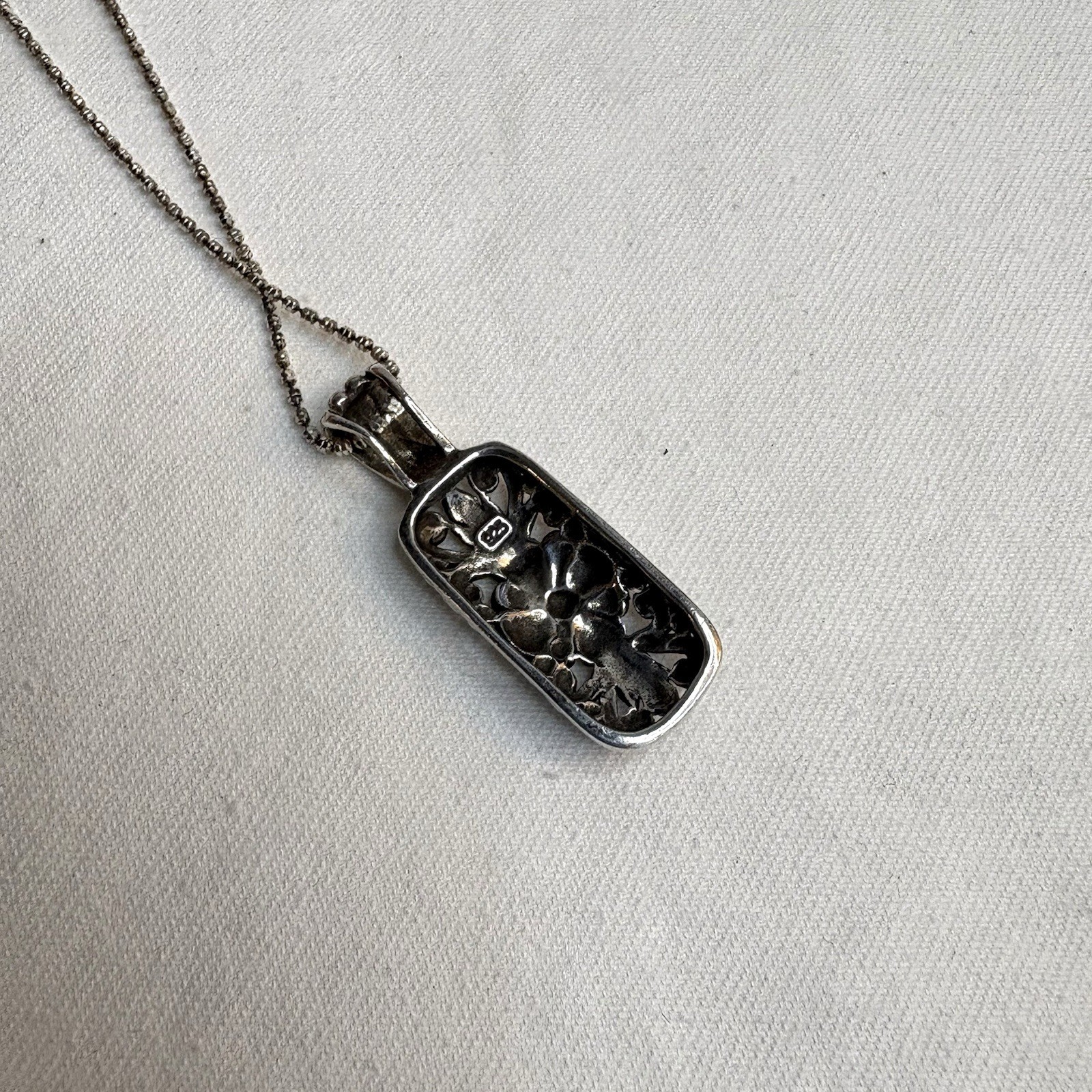 Italy Vintage 925 Sterling Silver Floral Pendant Necklace 18” Chain 9g