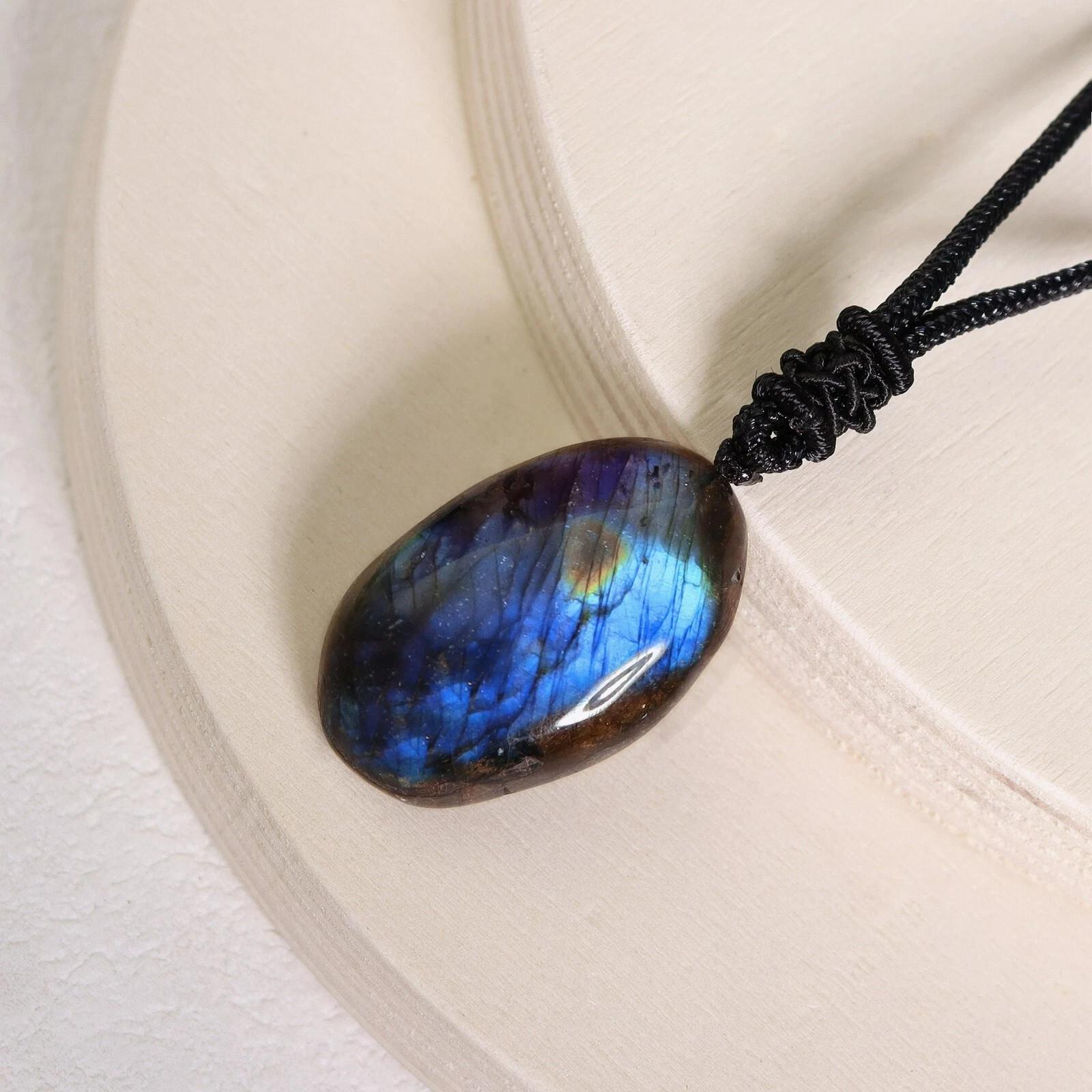 Natural Labradorite Stone Pendant Healing Crystal Amulet Women Men Necklace Gift