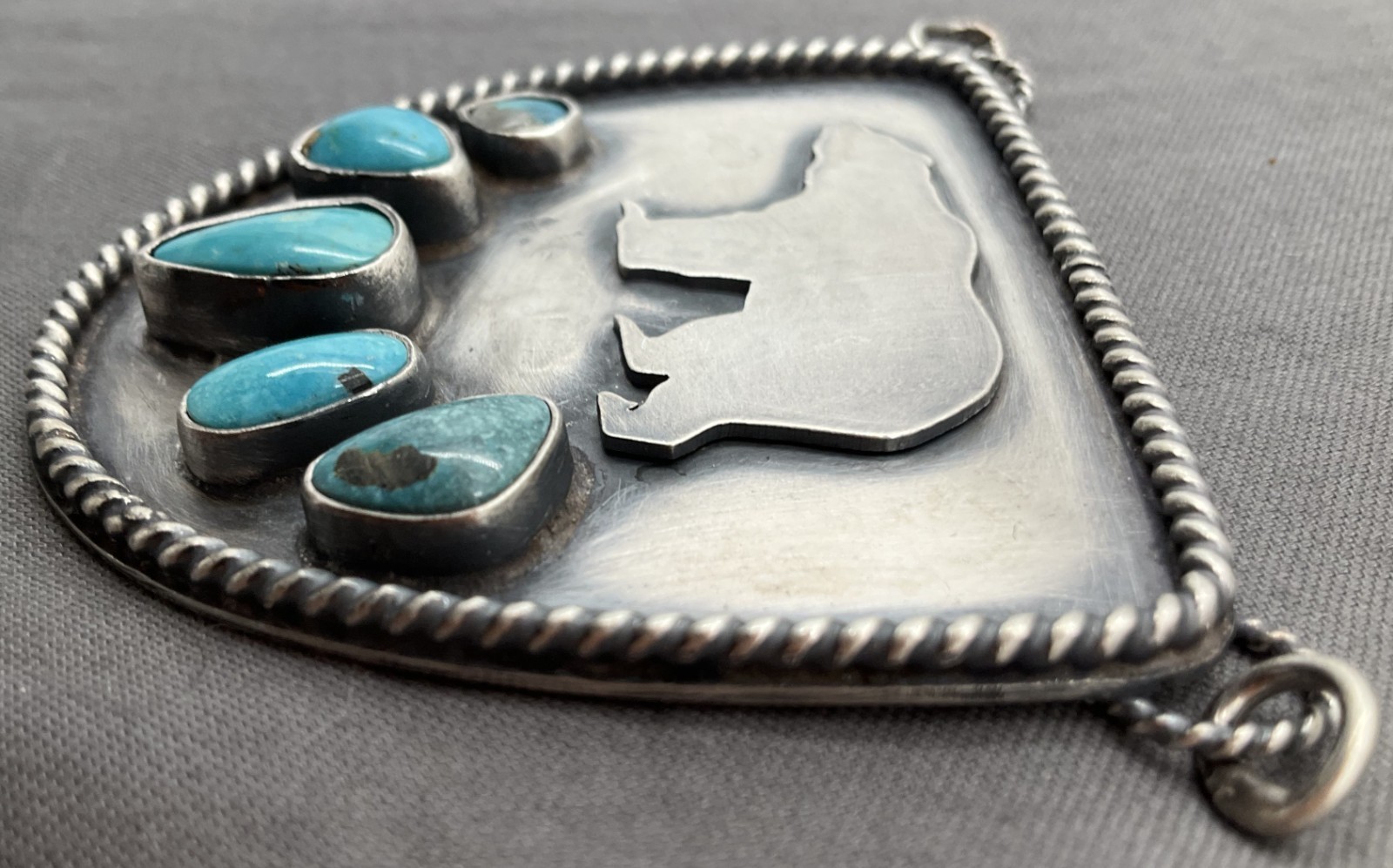 Jenvy Fox Turquoise Sterling Silver Shield Bear Paw Pendant Jewelry Excellent