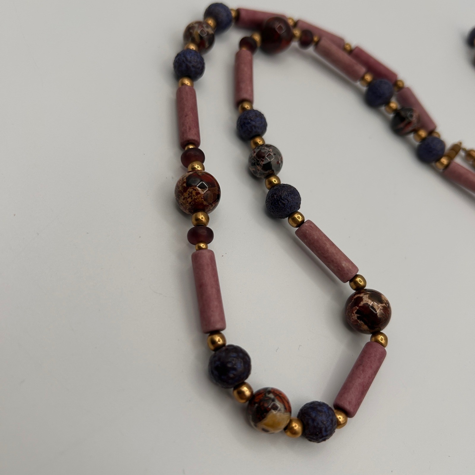 Boho Beaded Necklace Mauve Jasper Lava Rock Gold Tone Barrel Clasp 28″