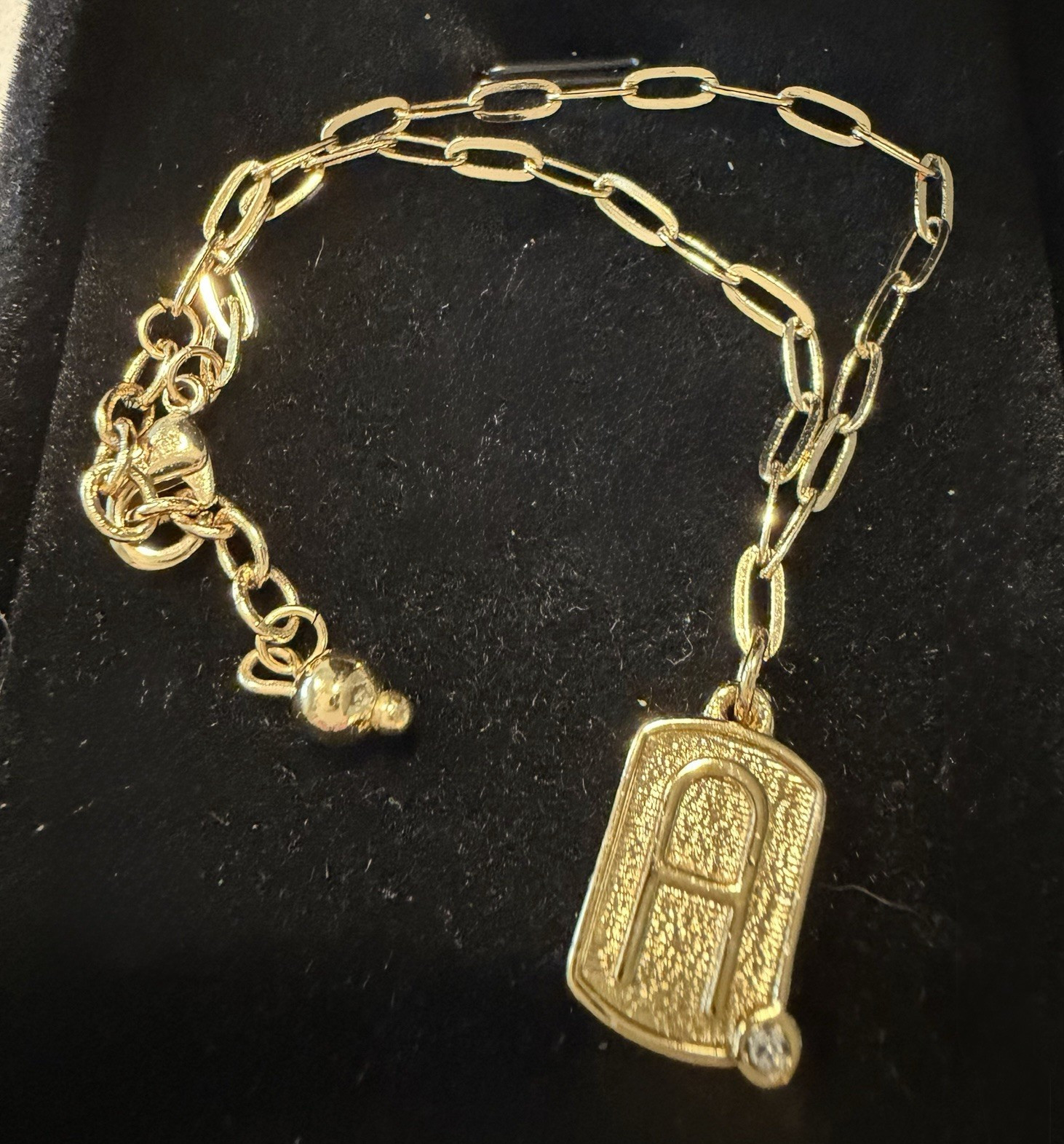 Gold Tone Oval Link Chain Necklace, Rectangle Pendant, Clear Crystal, Lobster A