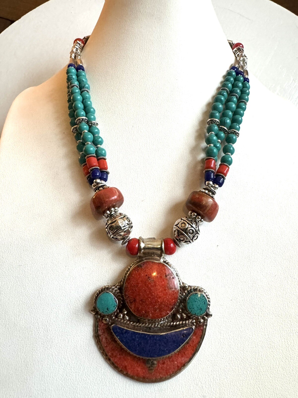 Stunning multi strand tribal theme handcrafted inlay stone pendant necklace 19”