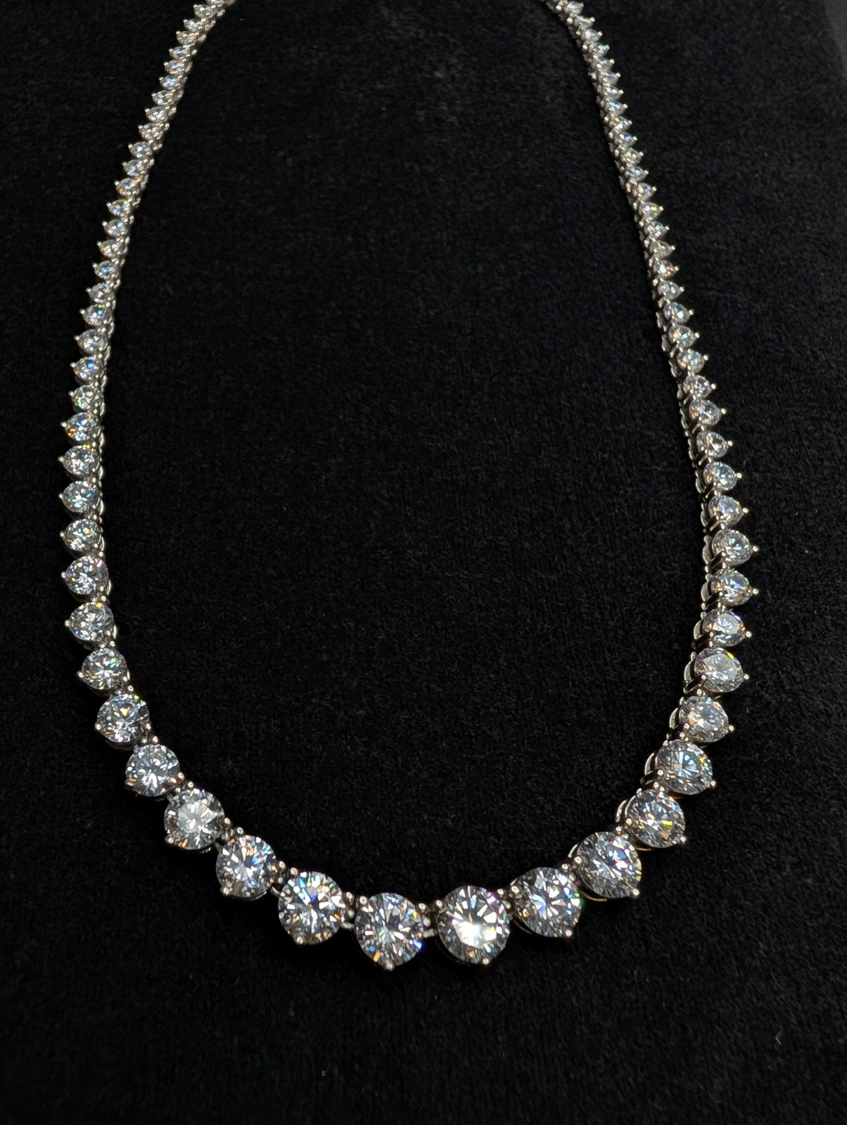 Sterling Silver Cubic Zirconia Graduated Tennis Necklace 17″