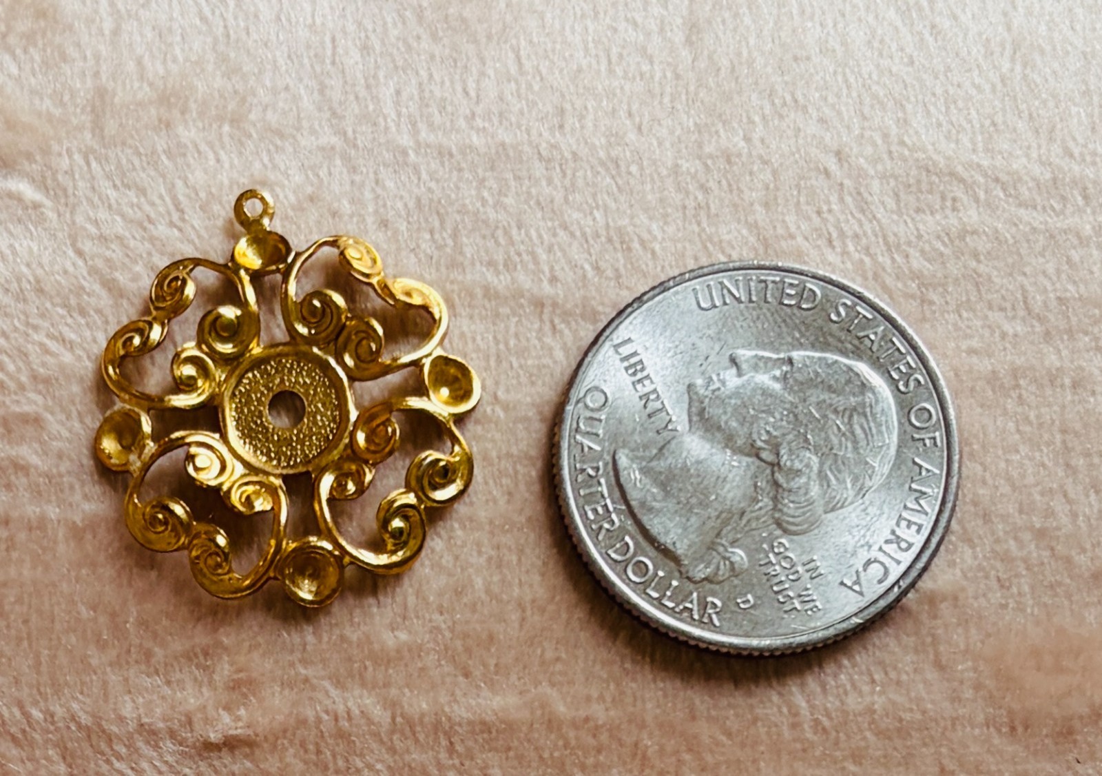 Gold Plated 23mm Pendant/Charm with mountings / sold in counts of 4