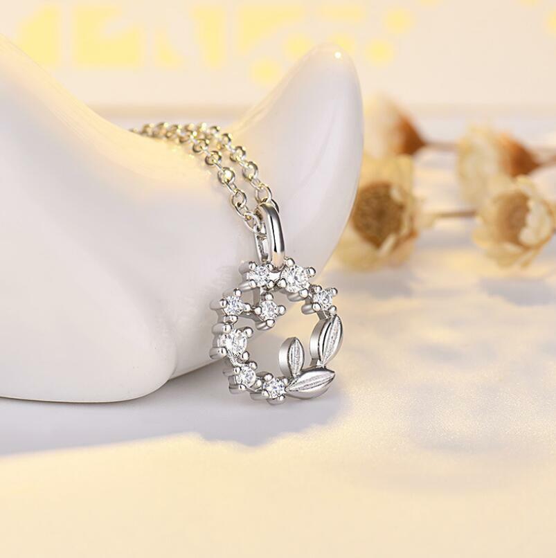 Silver Elegant Wreath Love Halo Ring Pave Cubic Zirconia Pendant Chain Necklace