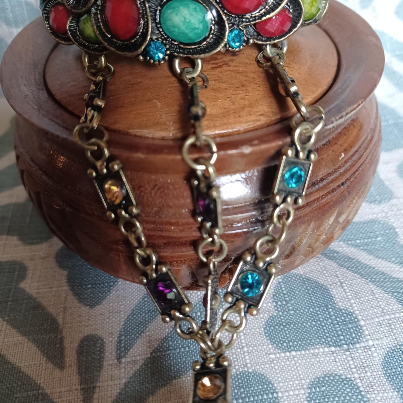 Bold Color Cuff Bracelet Chained to Ring Spring Hinge Clasp MUST SEE BEAUTIFUL!!