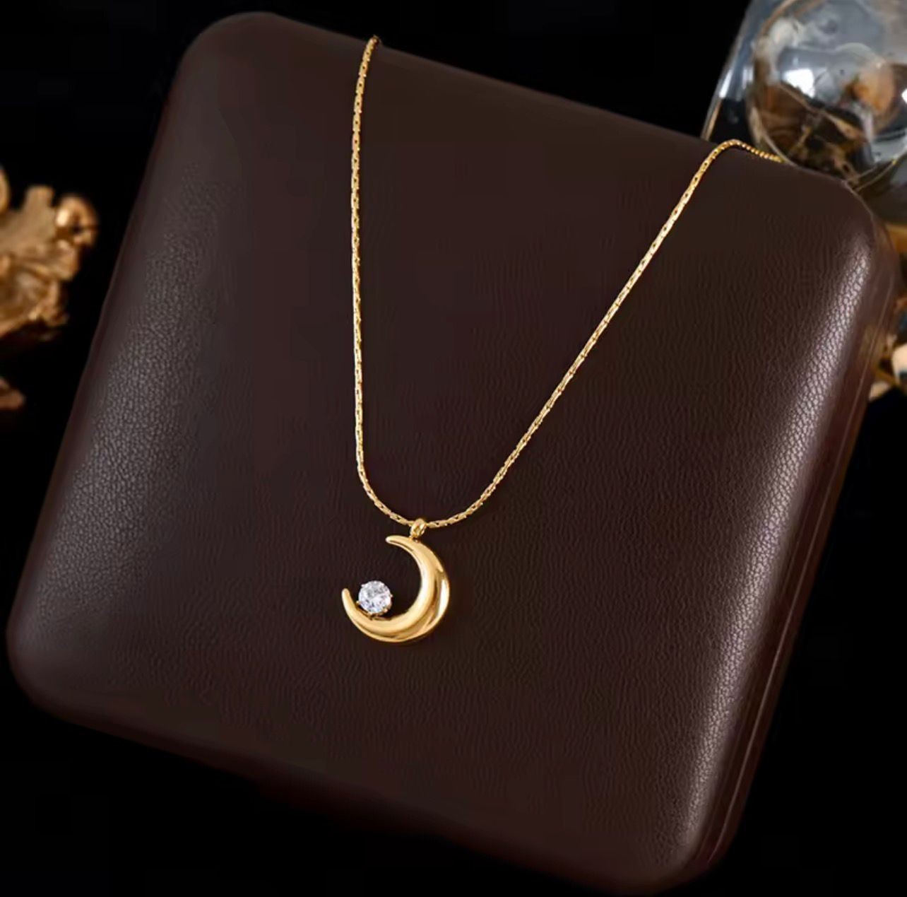 Gold Moon Necklace Delicate Elegant Luxury Sparkling Women Fashion