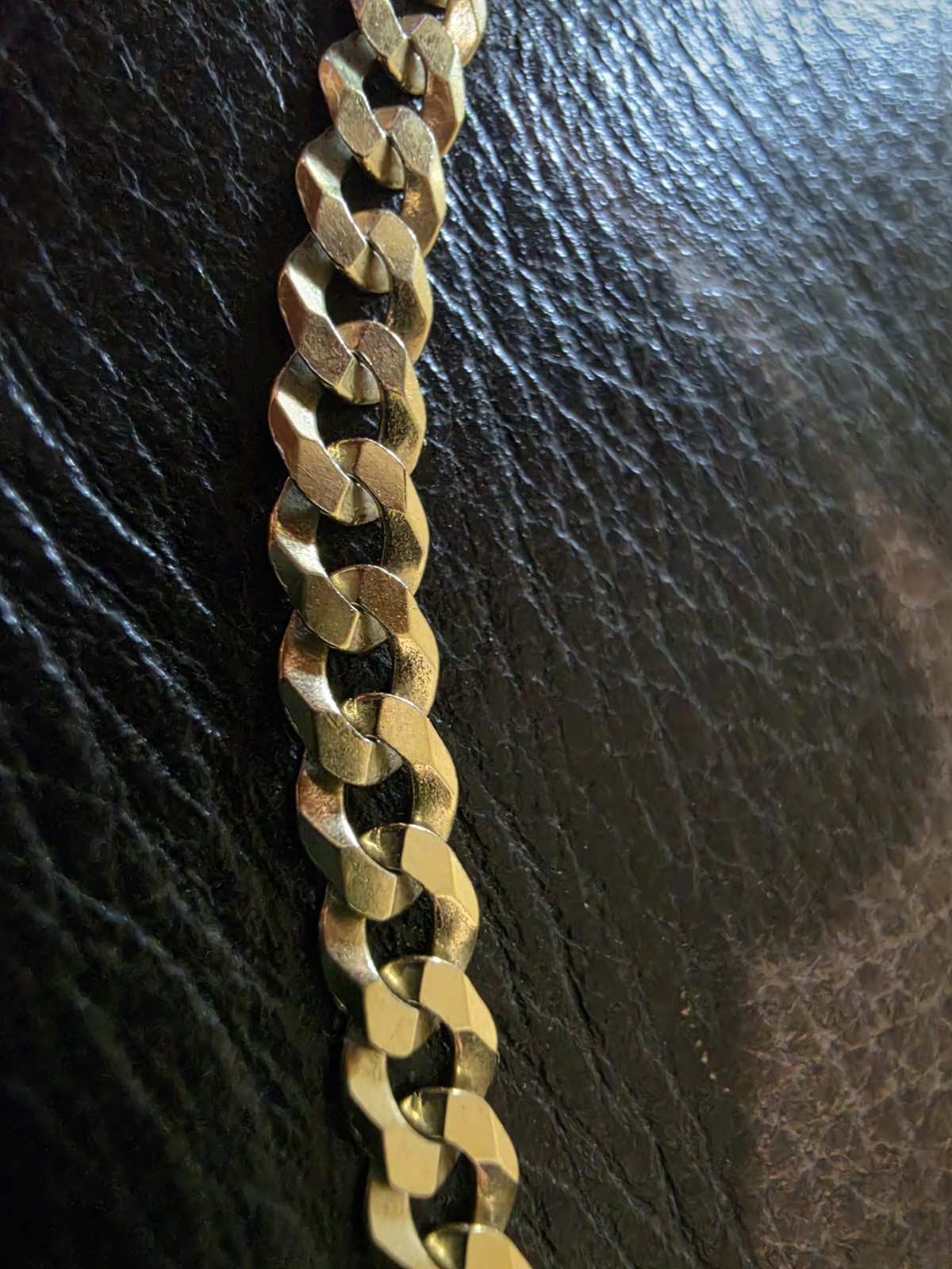 925 Silver Lira Chain 24 Inch. 5mm Cuban Link. Very good Condition.