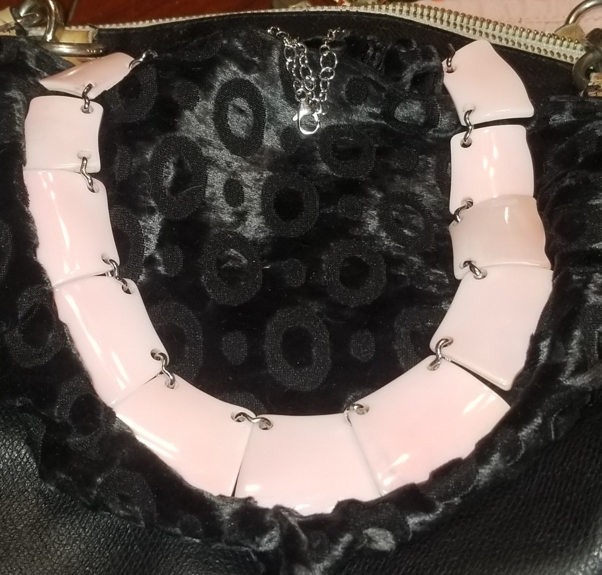 Conch Amedeo Necklace, Reversible New With Packaging, 20inches