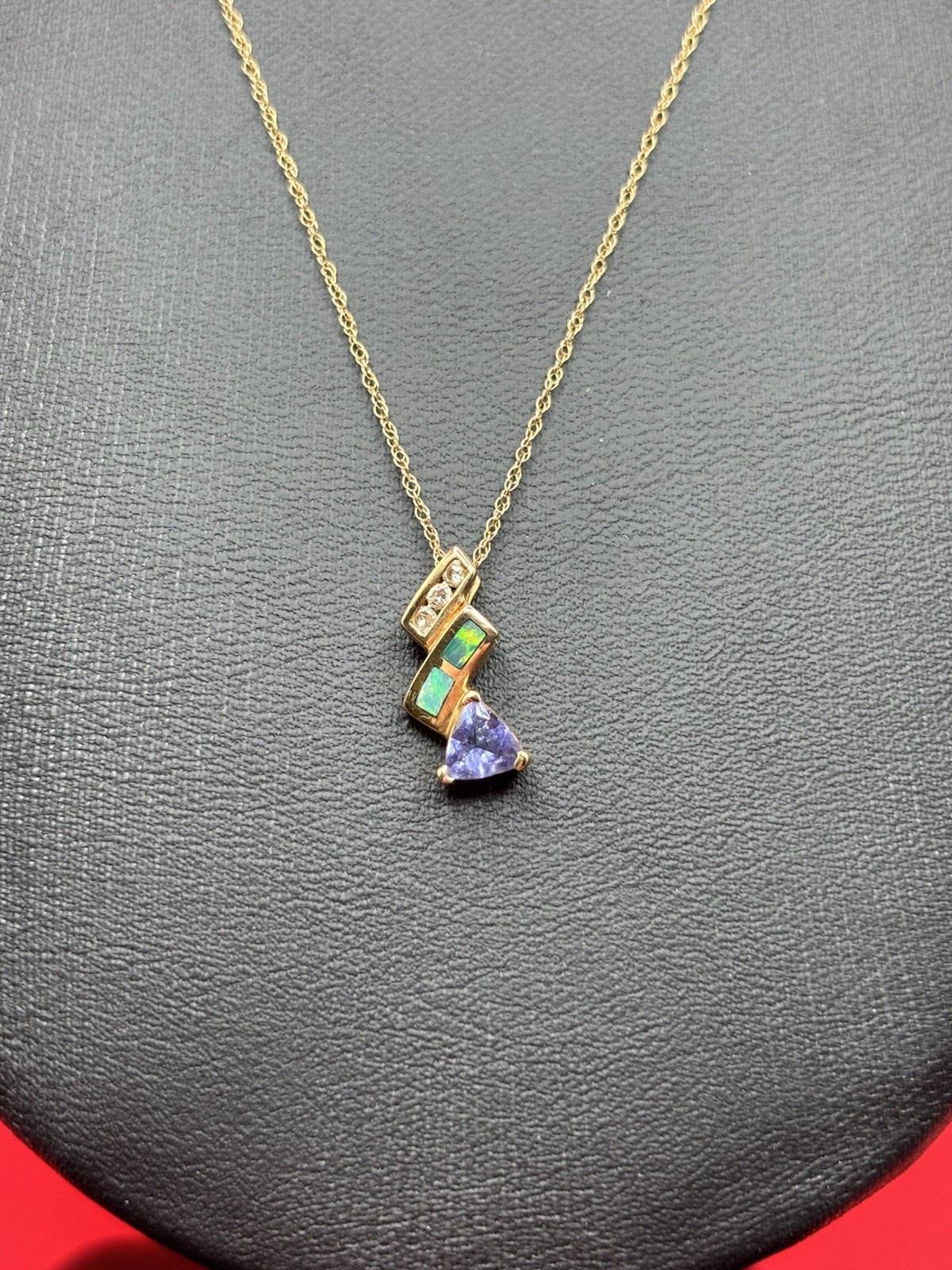 14k Yellow Gold Necklace Diamond and Tanzanite Pendant