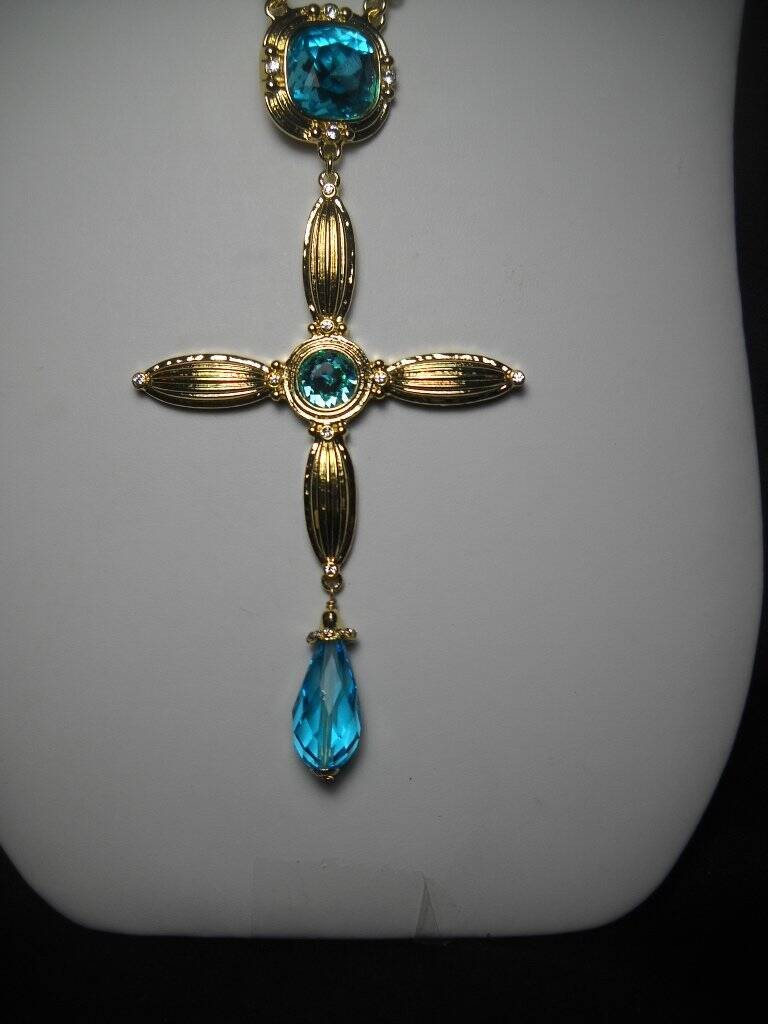 Heidi Daus Treasure of Antiquity Statement Cross Necklace Excellent Original Box