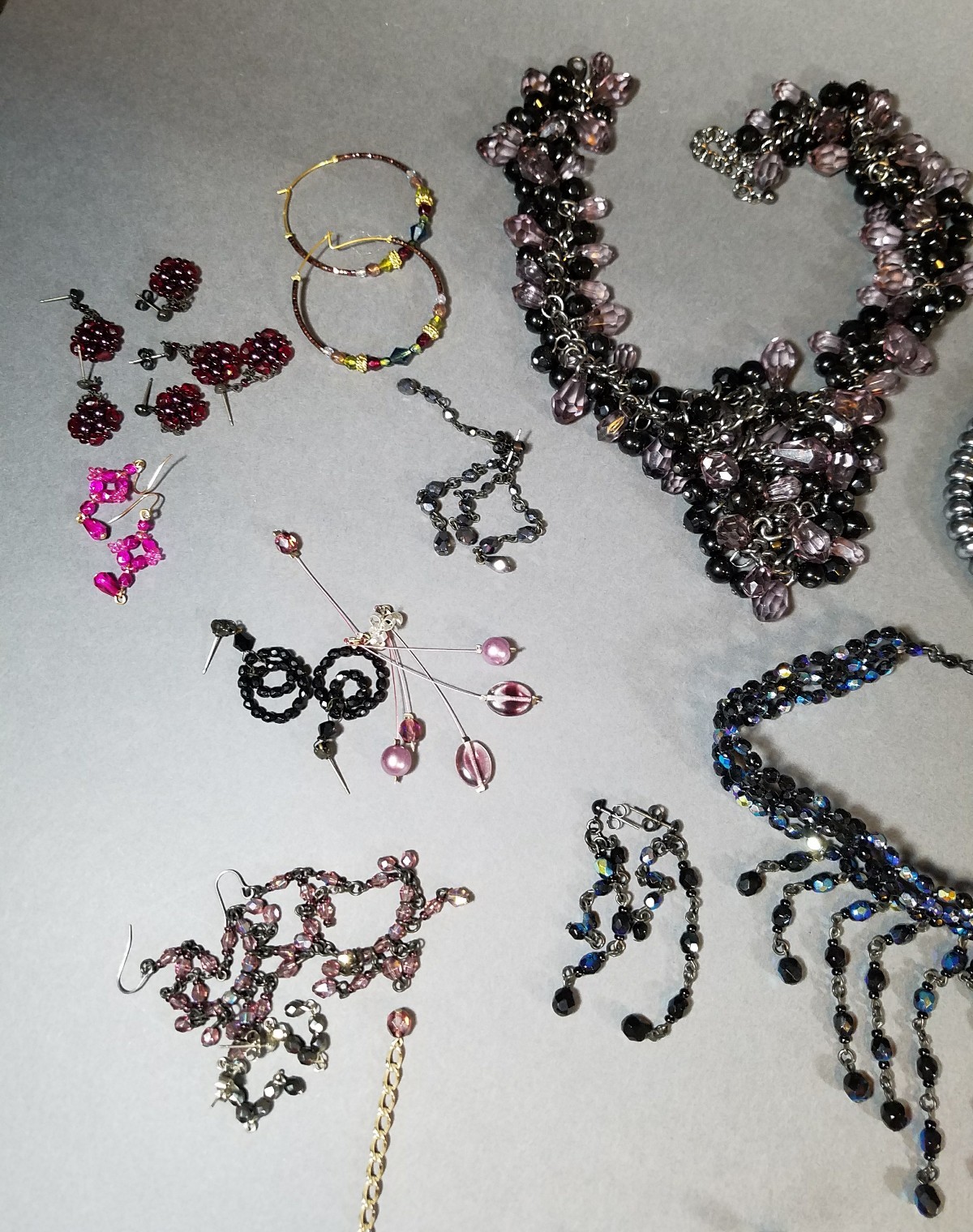 Lot of Mix Fashion Jewelry Necklaces Earrings Belt, wearable, Czech glass beads