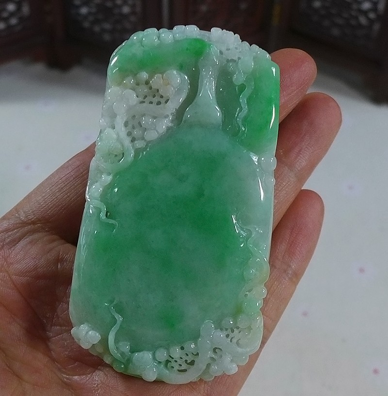 Cer’d Natural Type A Green Jadeite Jade Peaceful Kwan-yin Flower Pendant 9407