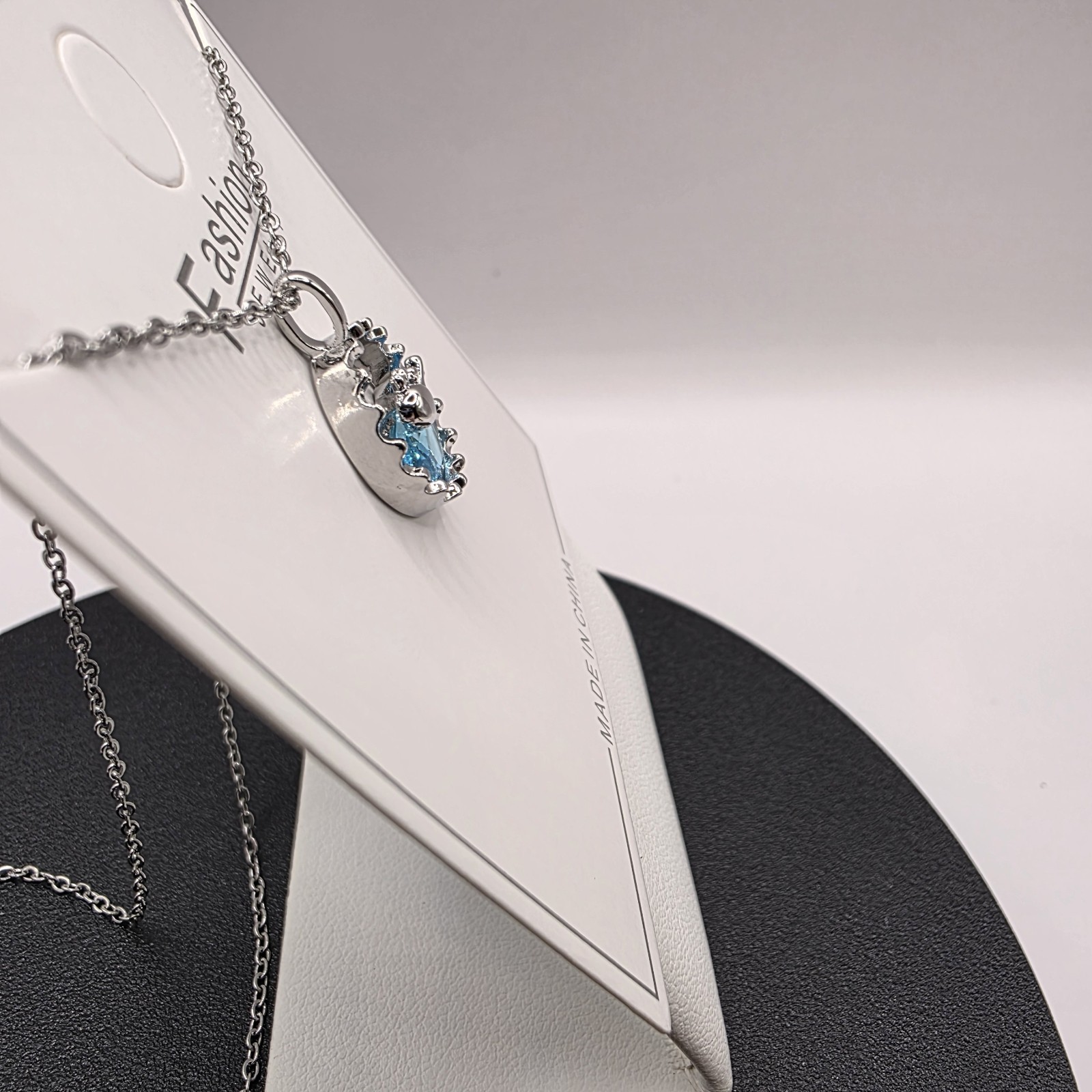 Stainless Steel 16″Necklace w/15mm Beach Theme Motif Pendant