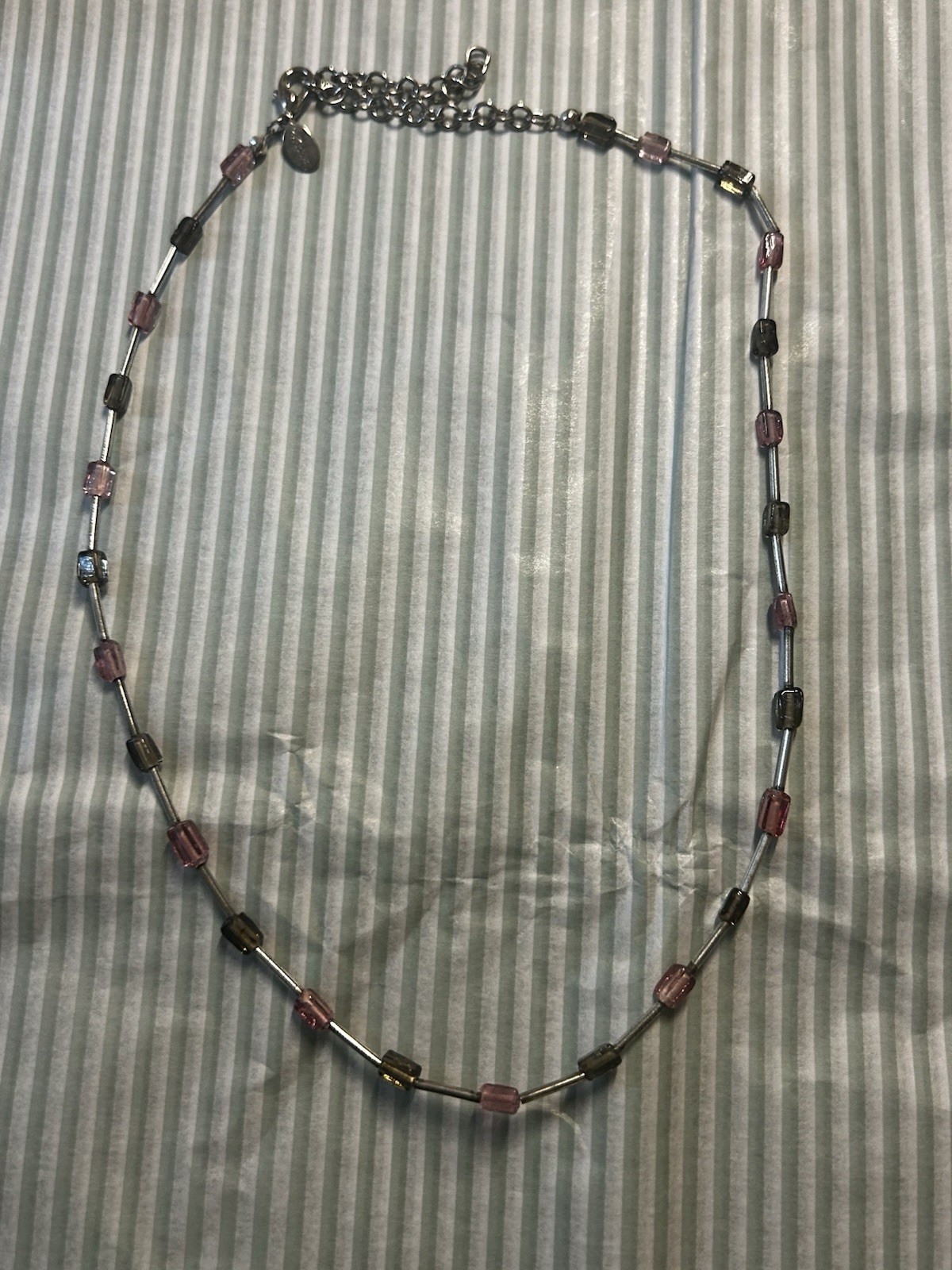 Worthington Pink Gray Beaded Necklace Silver Tone Adjustable Minimalist