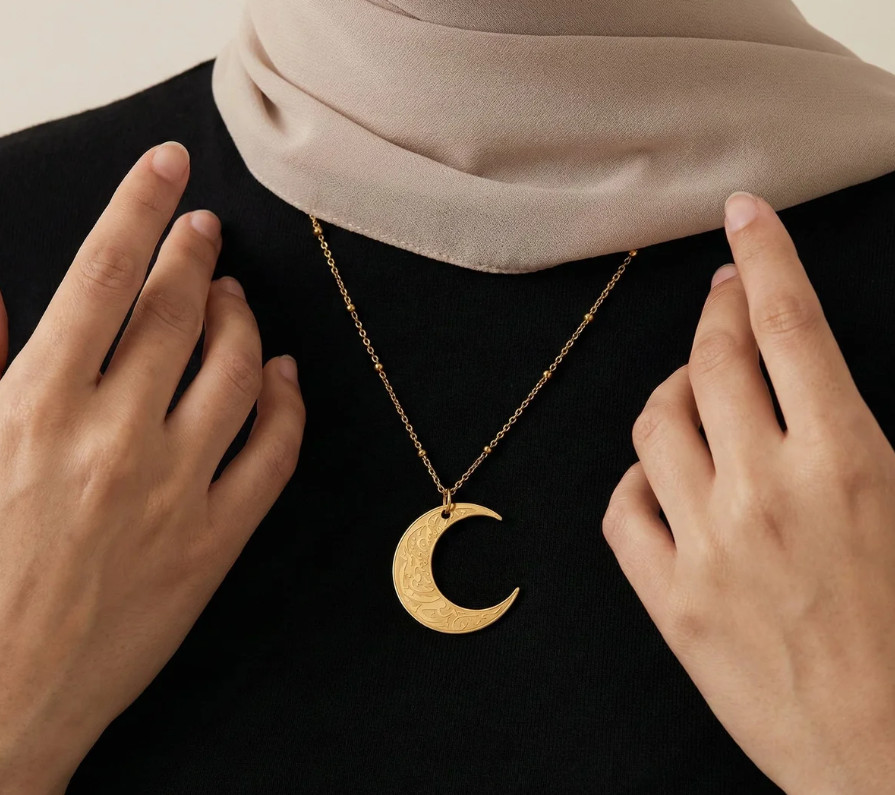 18K Gold Plated Crescent Moon Necklace Quran 94:5 Islamic Jewelry 20 Inch