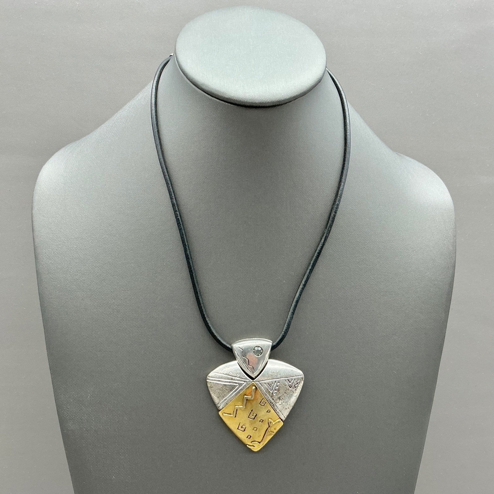 Chico’s Necklace Women Silver Tone Gold Tone Mixed Metal Pendant Cord 16-18 In