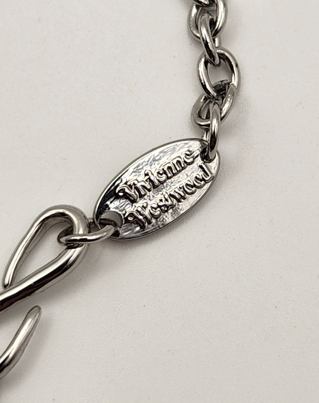 Vivienne Westwood Black Padlock Orb Necklace Silver Tone Chain Goth Punk Y2K
