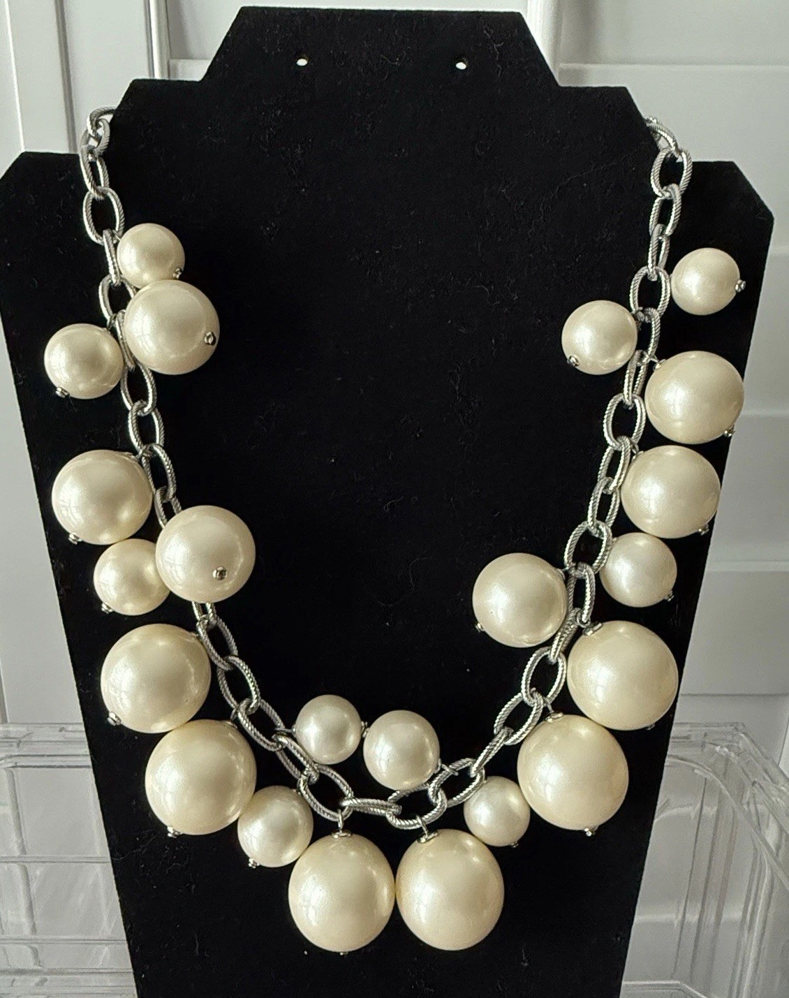 Talbots Chunky Faux Pearl Statement Necklace Silver Tone Cluster Bubble Toggle
