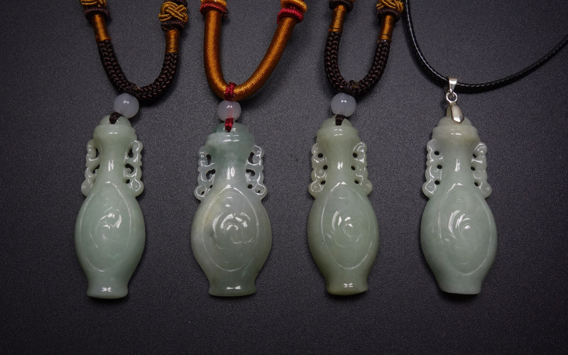 Certified Grade A 100% Natural Green Jadeite Jade Pendant Hand-carved Vase 11109