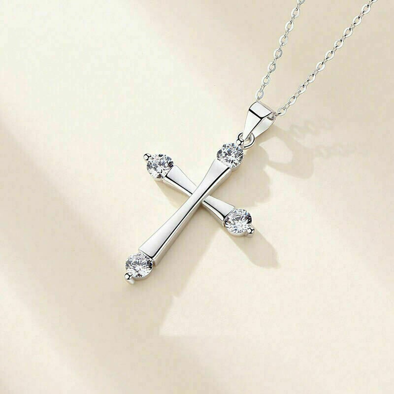 2 Ct Round Cut Diamond VVS1/D Woman’s Pendant With Chain 14K White Gold Finish