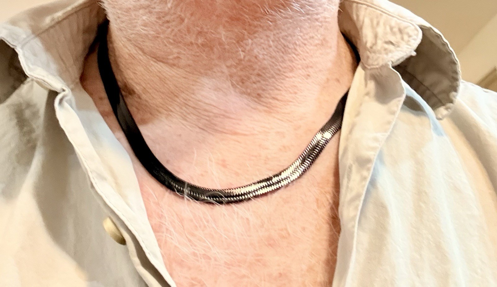 Men’s Black Stainless Steel Flat Herringbone Snake Chain Necklace 20 “ 22.9 g ￼