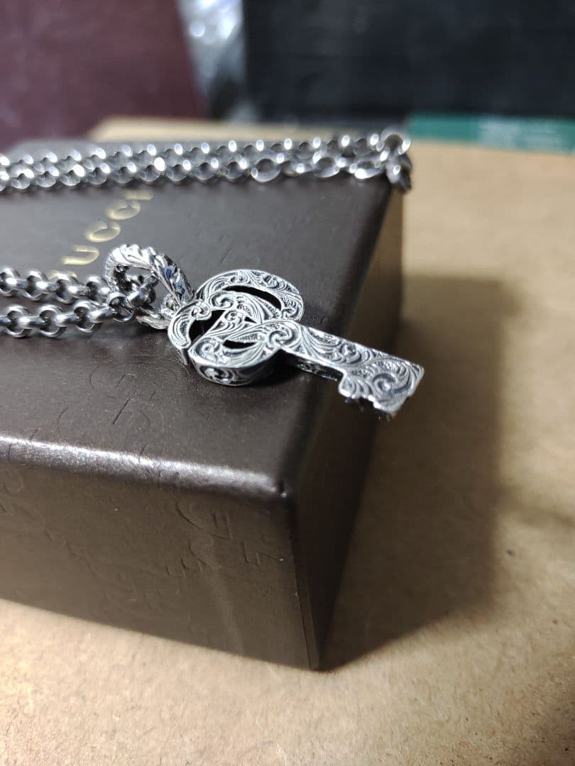 Excellent GUCCI Silver 925 Arabesque Key Necklace – Luxurious Feel, With Box.