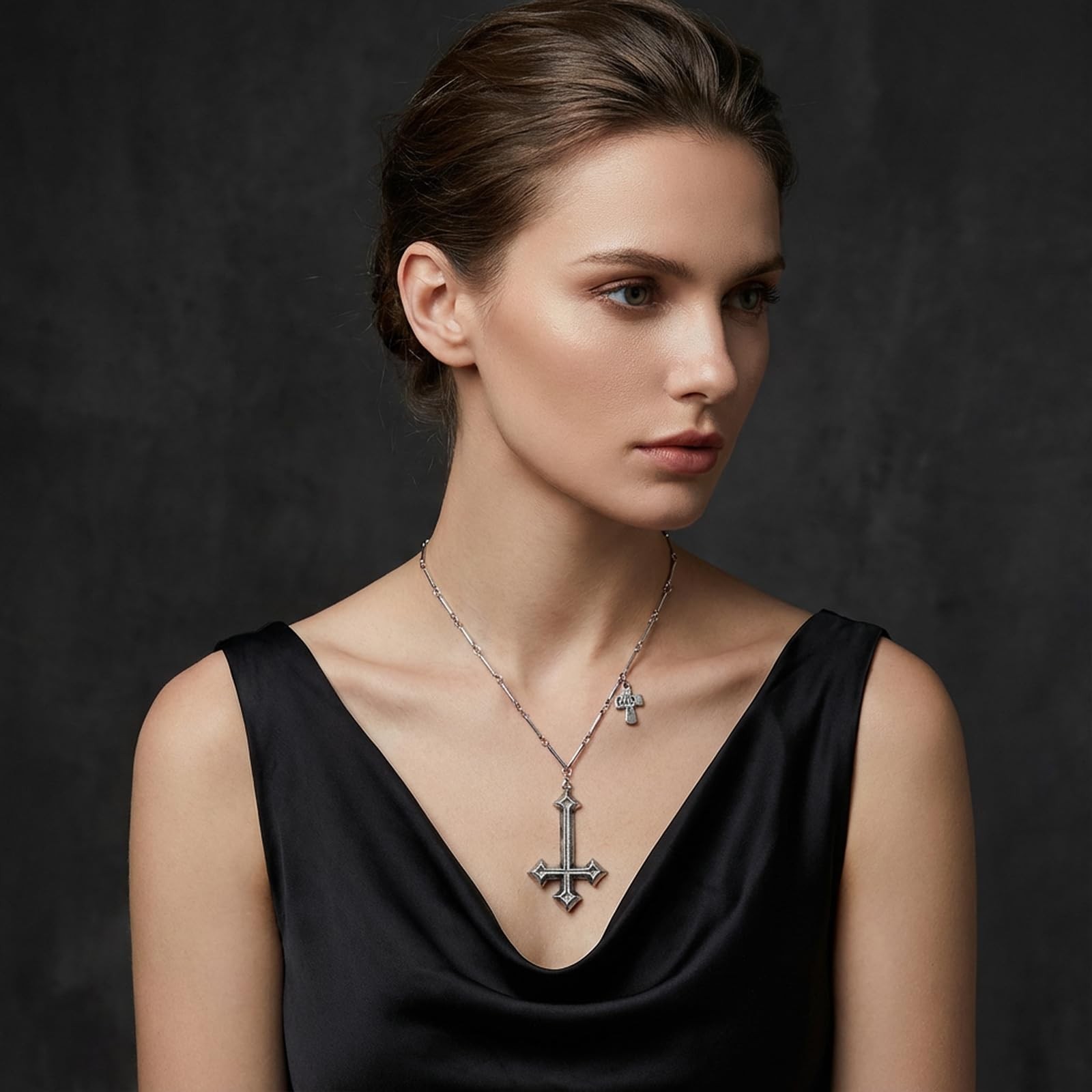 MUNORIAY Satanic Inverted Cross Necklace: Gothic ONE SIZE, Antique Silver