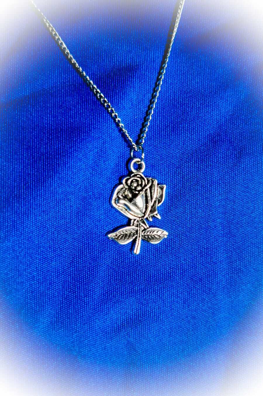 Jewellery Necklace Rose Pendant Charm Bright Fashion