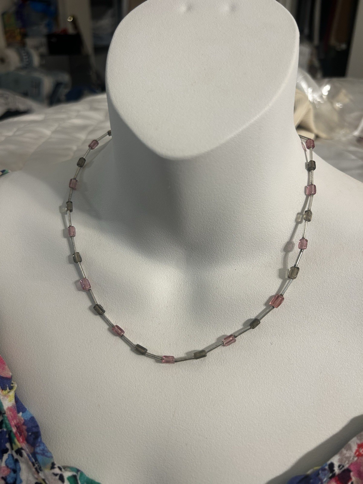 Worthington Pink Gray Beaded Necklace Silver Tone Adjustable Minimalist