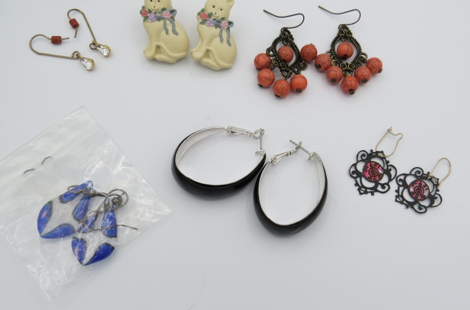 Costume Jewelry Lot 16 Necklaces 13 Bracelets 9 Earrings 6 Pins/Pendan Resale #6