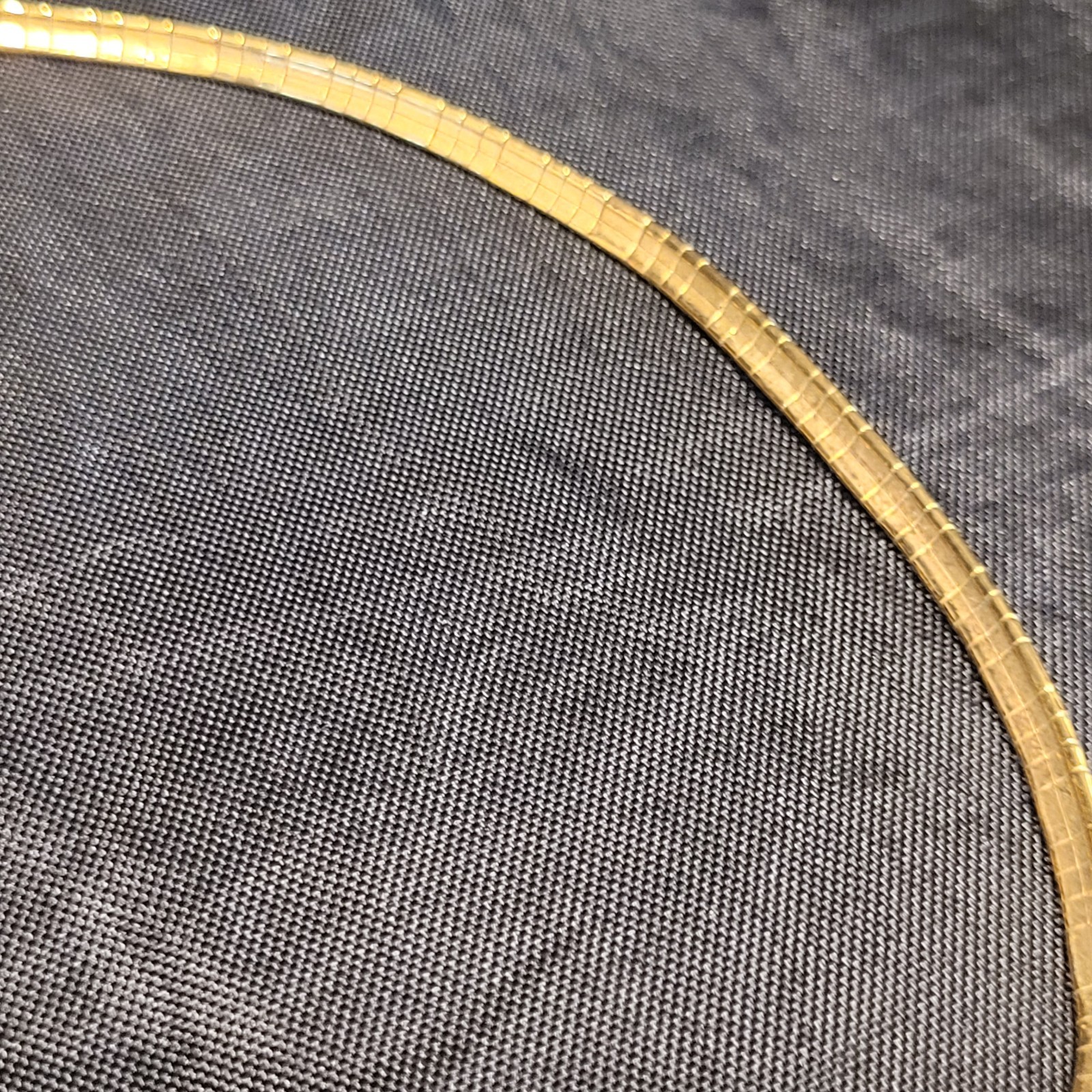 Herringbone 16″ Gold Tone Plate Necklace Flat Collar Style