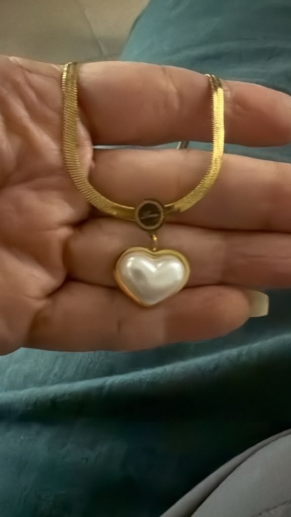 Gold Tone Herringbone Necklace Faux Pearl Heart Pendant Statement Necklace