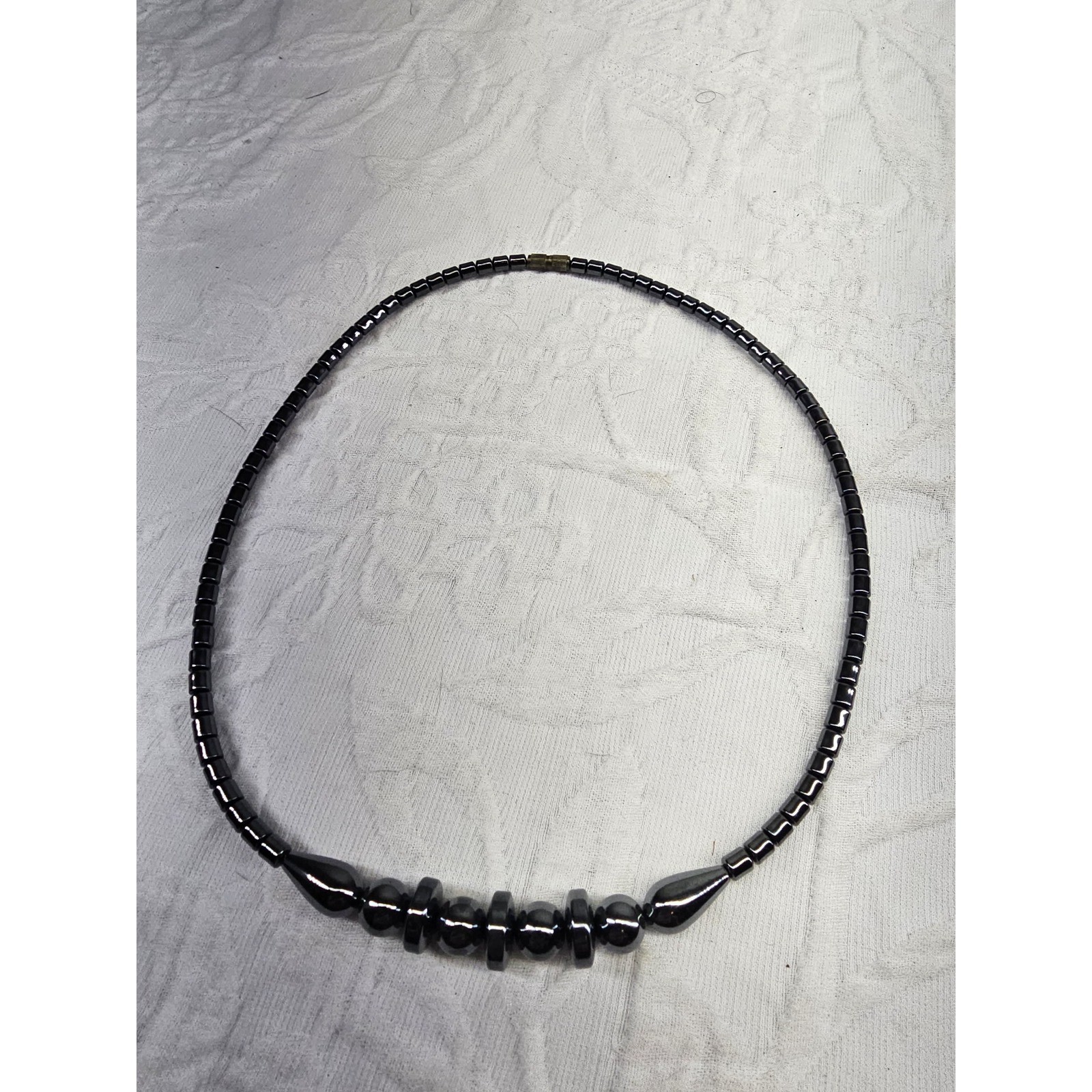 Vtg native Hematite Magnetic Necklace Beads Healing Energy Therapy Clasp Closure