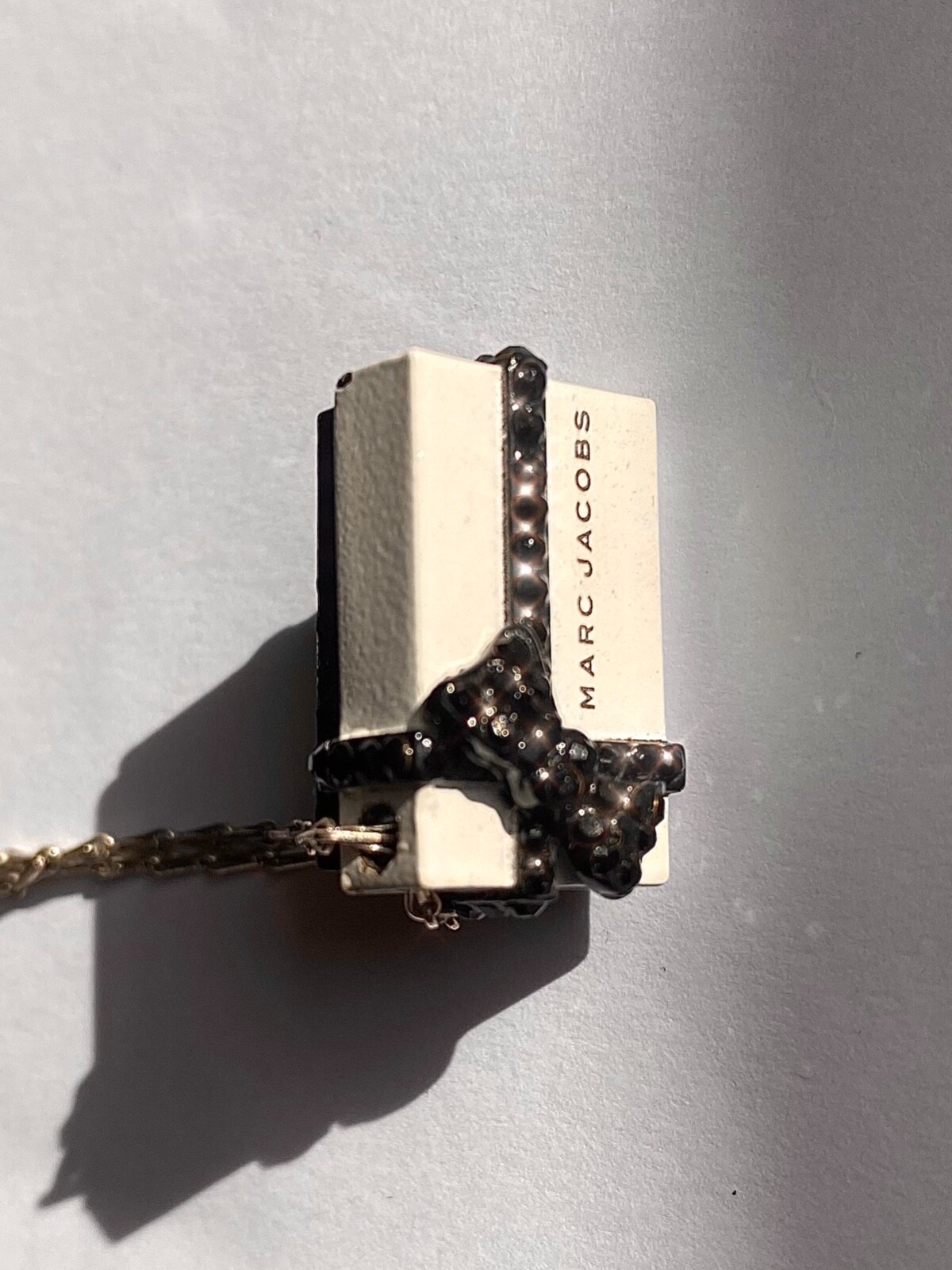 Marc Jacobs Gift Box Necklace – NEW. Beautiful gift