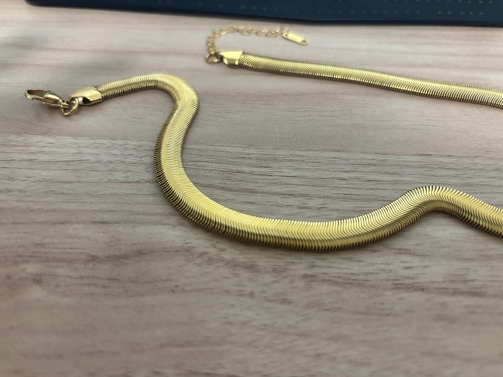 gold filled necklace chain. Snake scale. 15in with 2 in extender