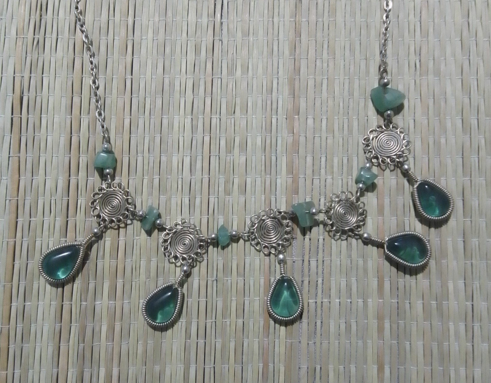 Green Teardrop Necklace with Silver Tone Swirls and Green Stones 46cm Long