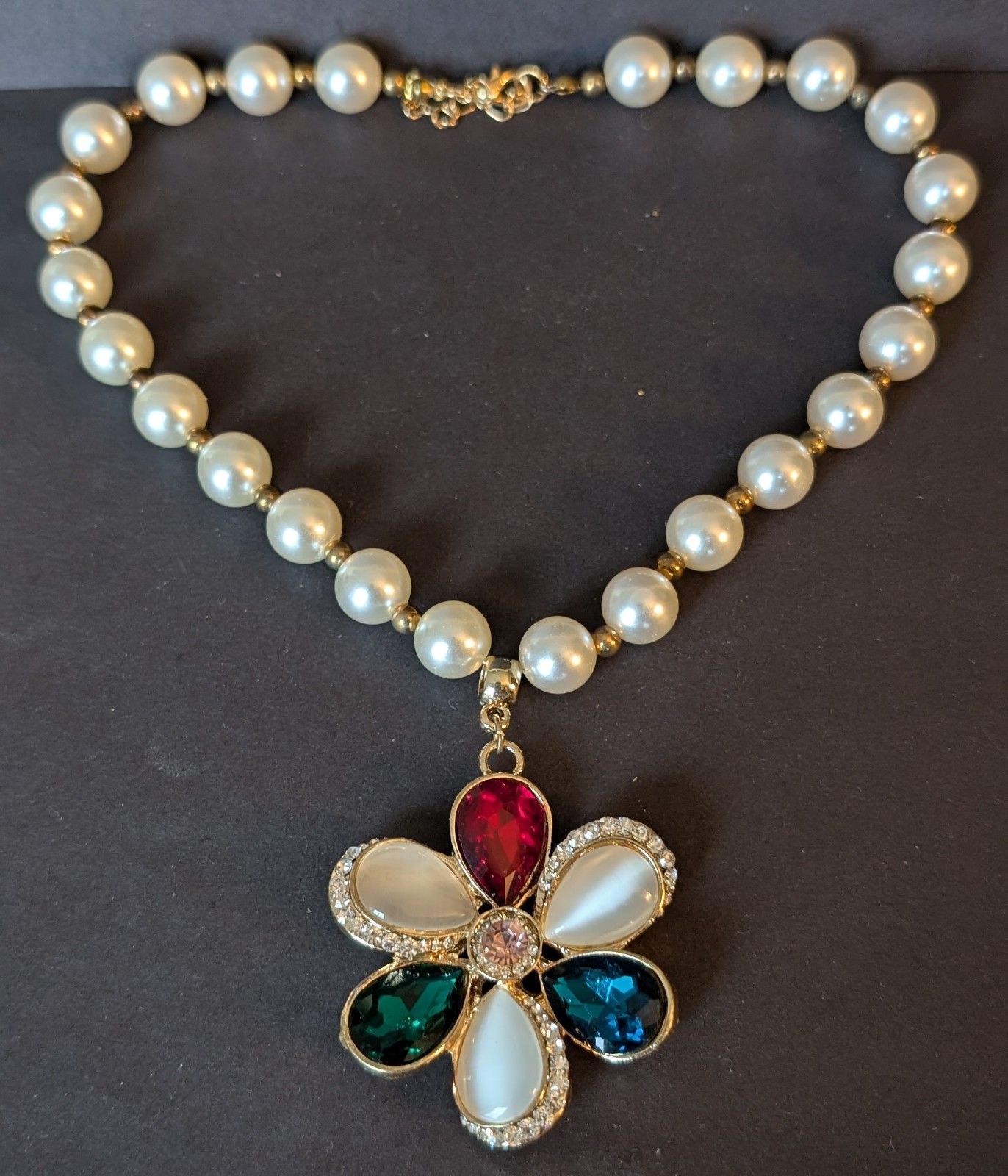 Beautiful Multicolor Flower Pendant on Faux Pearl Necklace with Adjustable Hook
