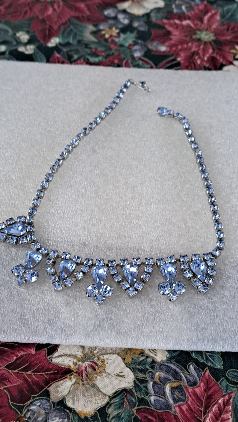 Weiss Vintage Icy Blue Rhinestone Design Necklace Ornate Design