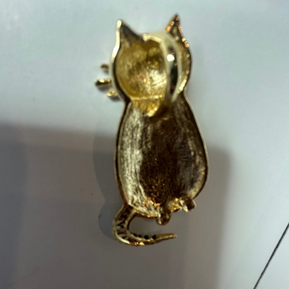 Vintage tabby cat pendant with black stripes retro whimsical