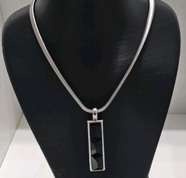 WHBM Reversible Black Onyx Crystal Rhinestone Bar Pendant Necklace Snake Chain