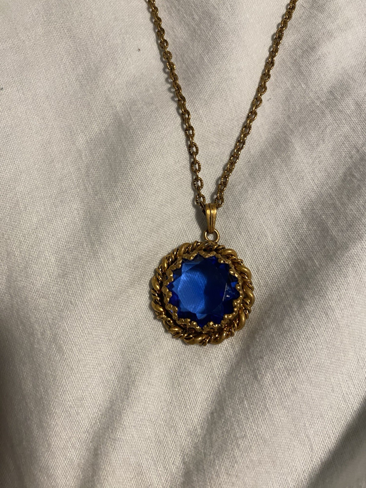 Gold Tone Chain Necklace w/ Round Blue Crystal gem Pendant made in west Germany