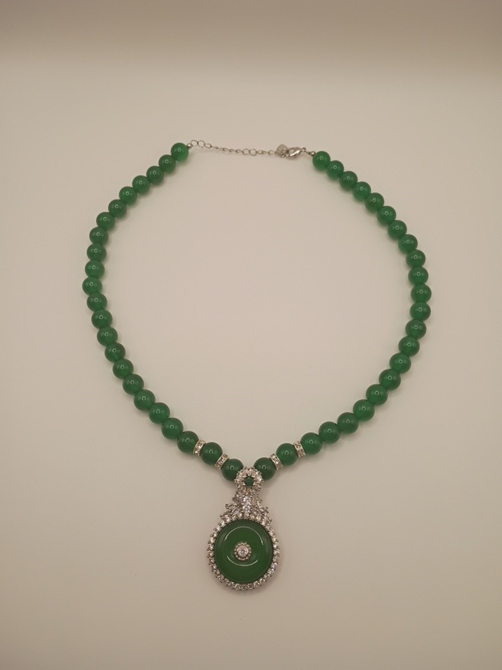 Green Agate Donut & Cubic Zirconia Halo Necklace Chinese Ping’an Kou 17″