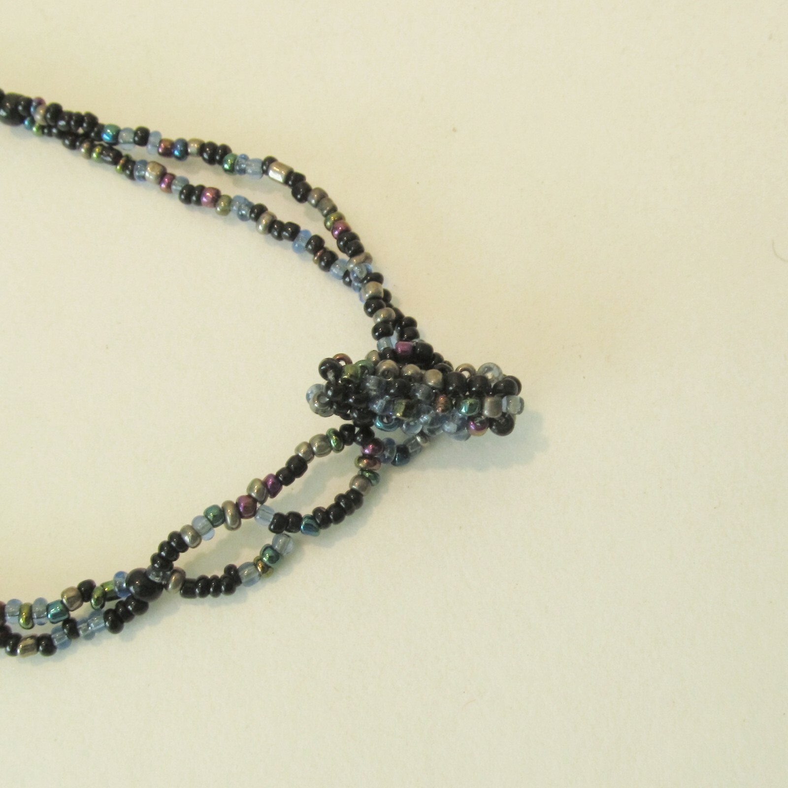 20″ Blue Silver Black Stone Shell Chip Handmade Seed Bead Bali Necklace