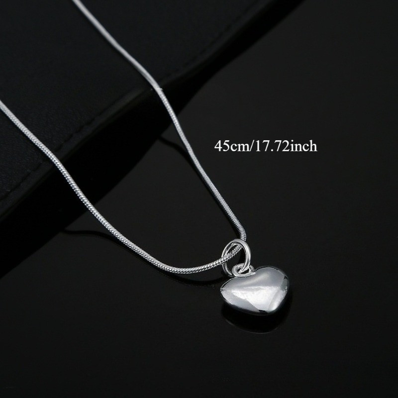 Women’s Heart Pendant Snake Chain Fine Chain Necklace Fashionable Jewelry Copper