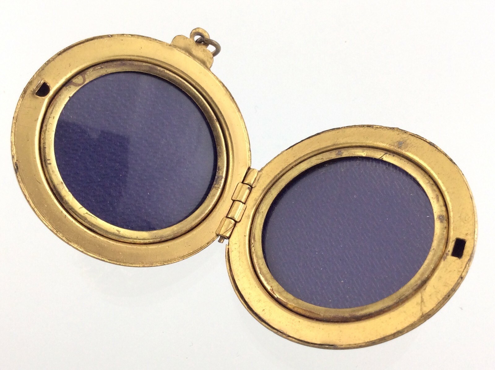 Vintage MCM Mid Century Modern Photo Locket Pendant Gold Tone Empty V170