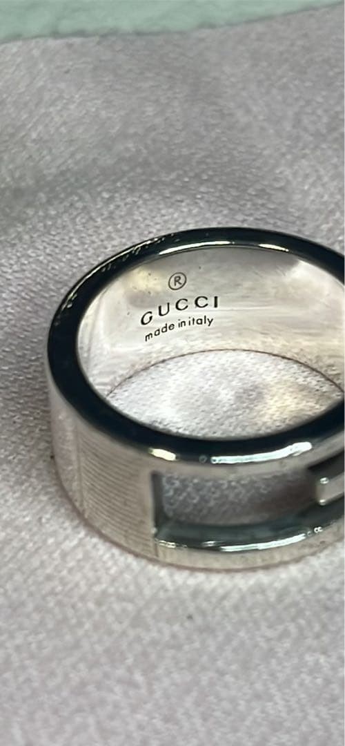 Shining Beauty! GUCCI G Logo Ring, Size 8, Ring & Necklace Set.